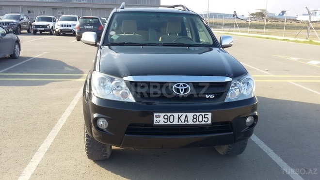 Toyota Fortuner 2006, 135,000 km - 4.0 l - Bakı