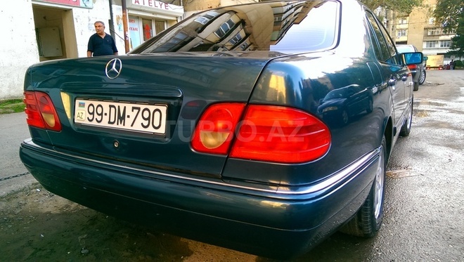 Mercedes E 290 1998, 245,000 km - 2.9 l - Bakı