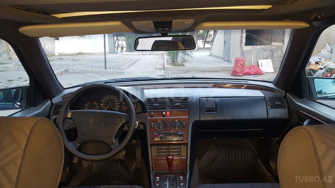 Mercedes C 180 1994, 220,000 km - 1.8 л - Sumqayıt