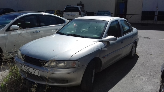 Opel Vectra 1997, 176,000 km - 2.0 l - Bakı