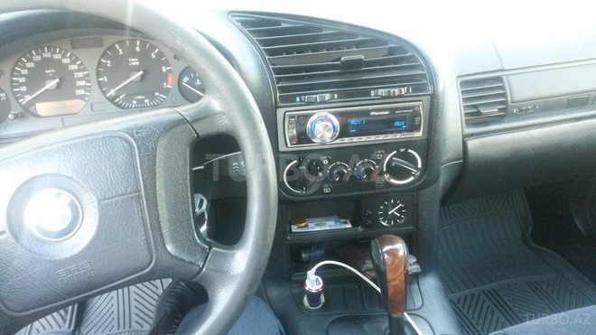 BMW 320 1995, 200,000 km - 2.0 l - Bakı