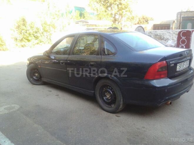 Opel Vectra 2001, 275,000 km - 1.8 l - Masallı