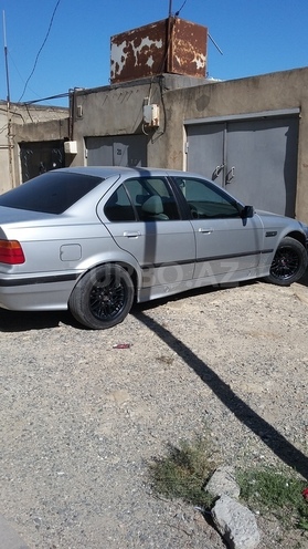 BMW 318 1991, 213,000 km - 1.8 l - Bakı