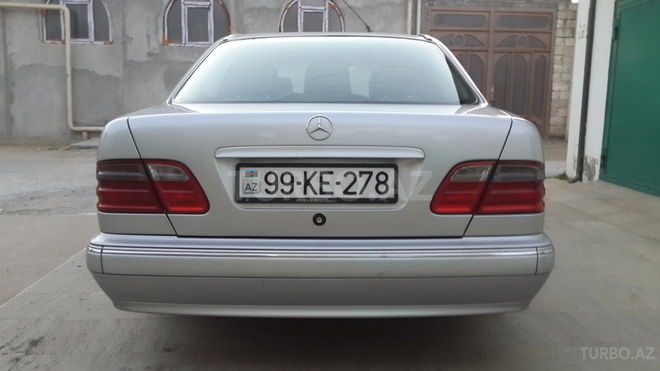Mercedes E 270 2000, 415,229 km - 2.7 l - Bakı