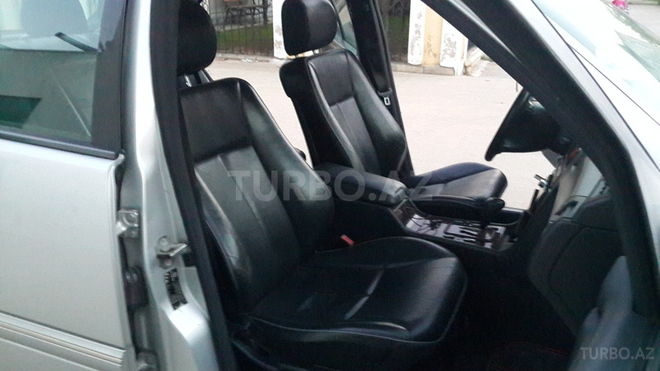 Mercedes E 270 2000, 415,229 km - 2.7 l - Bakı