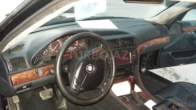 BMW 735 2001, 290,000 km - 3.5 l - Bakı