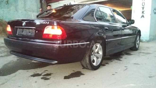 BMW 735 2001, 290,000 km - 3.5 l - Bakı
