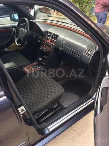 Mercedes C 220 1998, 410,000 km - 2.2 l - Bakı