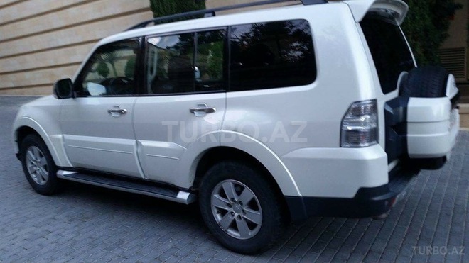 Mitsubishi Pajero 2009, 185,000 km - 3.0 l - Bakı