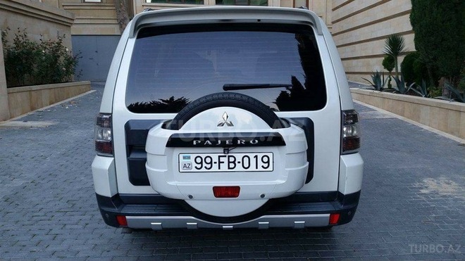 Mitsubishi Pajero 2009, 185,000 km - 3.0 l - Bakı