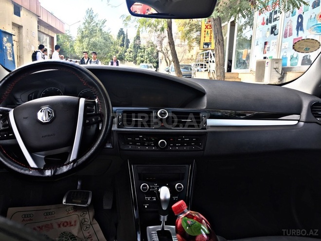 MG 6 2011, 130,000 km - 1.8 l - Bakı