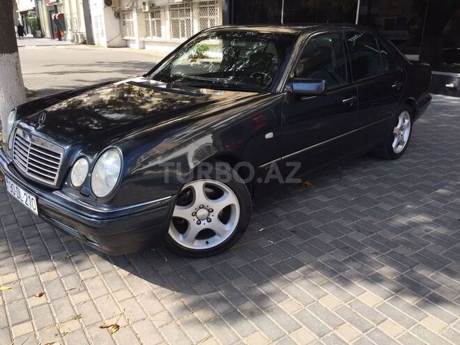 Mercedes E 320 1997, 380,000 km - 0.3 л - Bakı