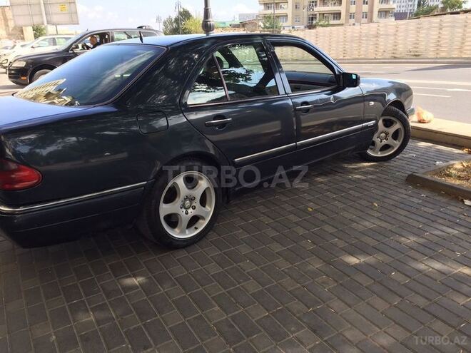 Mercedes E 320 1997, 380,000 km - 0.3 л - Bakı