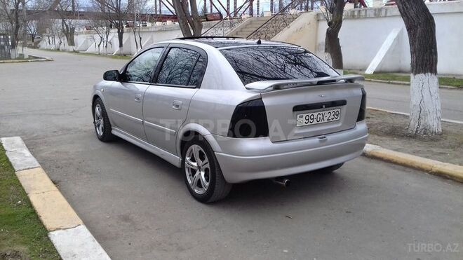 Opel Astra 2000, 1,000,000 km - 1.6 l - Şirvan