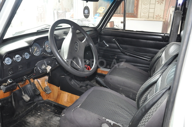 LADA (VAZ) 2106 1985, 4,845 km - 1.6 л - Ucar