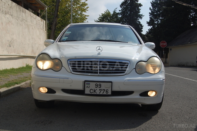 Mercedes C 240 2000, 32,000 km - 2.6 l - Oğuz