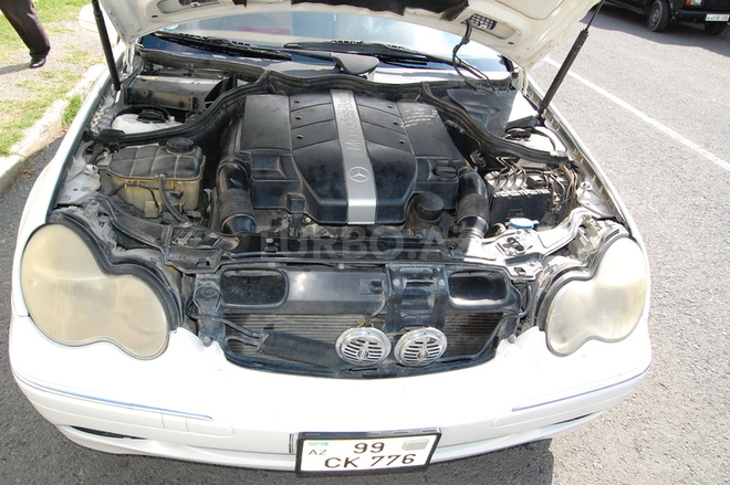 Mercedes C 240 2000, 32,000 km - 2.6 l - Oğuz