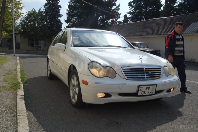 Mercedes C 240 2000, 32,000 km - 2.6 l - Oğuz