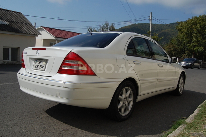 Mercedes C 240 2000, 32,000 km - 2.6 l - Oğuz