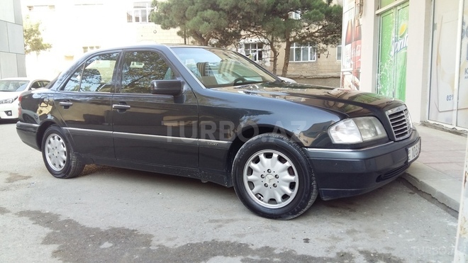 Mercedes C 280 1995, 230,000 km - 2.8 l - Bakı