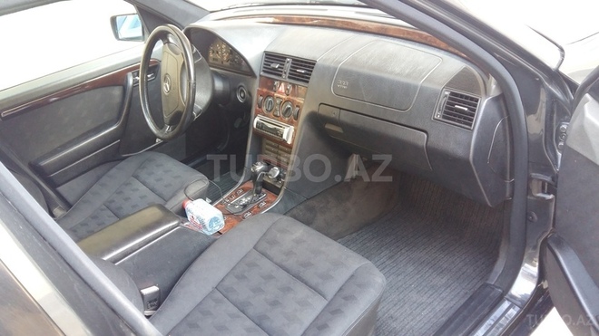 Mercedes C 280 1995, 230,000 km - 2.8 l - Bakı