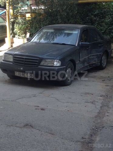 Mercedes C 180 1995, 250,000 km - 2.2 l - Bakı