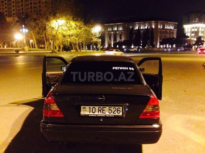 Mercedes C 180 1995, 250,000 km - 2.2 l - Bakı