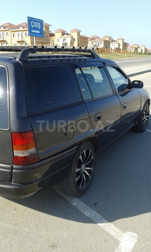 Opel Astra 1996, 260,000 km - 1.6 l - Bakı