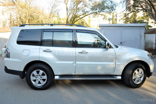 Mitsubishi Pajero 2007, 182,000 km - 3.0 л - Bakı