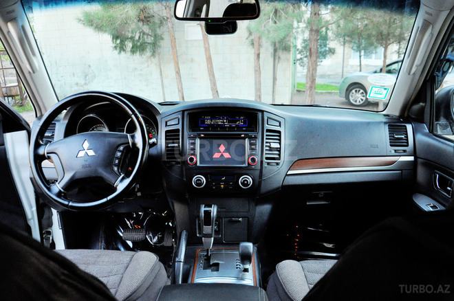 Mitsubishi Pajero 2007, 182,000 km - 3.0 л - Bakı