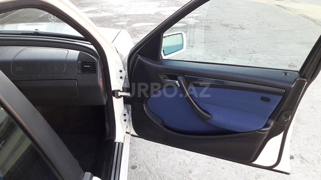 Mercedes C 200 1998, 228,000 km - 2.0 l - Bakı