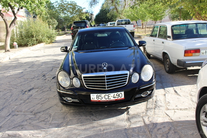 Mercedes E 220 2006, 250,000 km - 2.2 l - Naxçıvan
