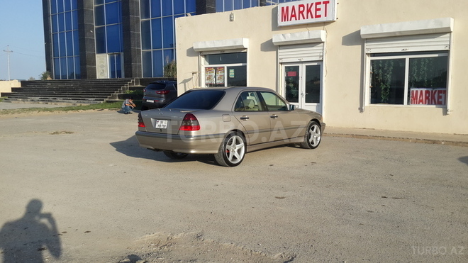 Mercedes C 230 1999, 175,000 km - 2.3 l - Bakı