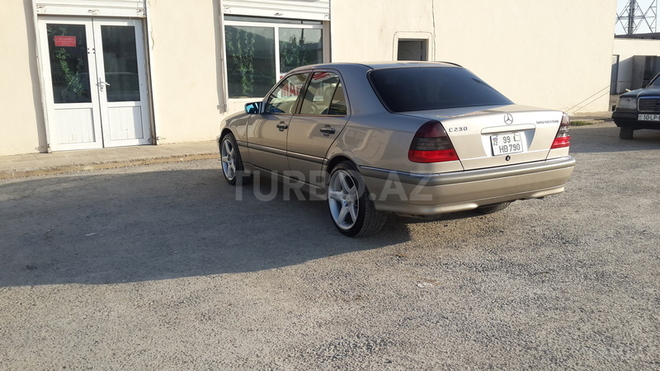 Mercedes C 230 1999, 175,000 km - 2.3 l - Bakı