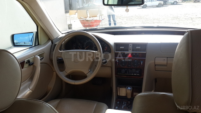 Mercedes C 230 1999, 175,000 km - 2.3 l - Bakı