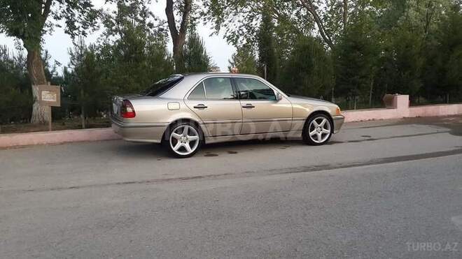 Mercedes C 230 1999, 175,000 km - 2.3 l - Bakı