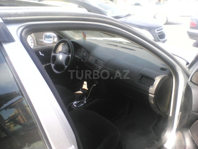 Volkswagen Golf Plus 2000, 250,000 km - 2.0 l - Bakı