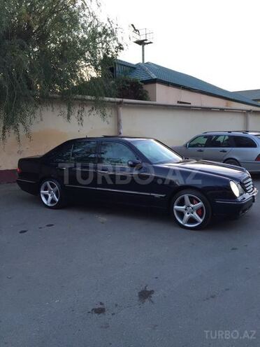 Mercedes E 240 2001, 204,800 km - 2.4 л - Bakı