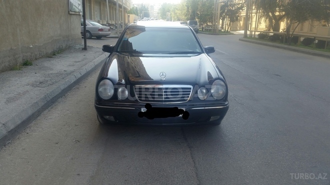 Mercedes E 240 2001, 222,000 km - 2.6 l - Bakı