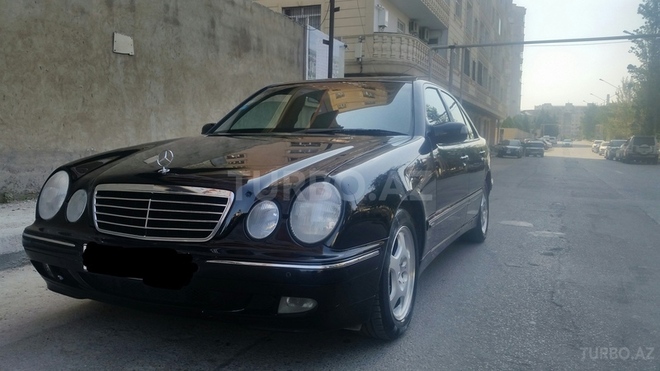 Mercedes E 240 2001, 222,000 km - 2.6 l - Bakı