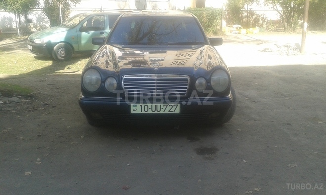 Mercedes  1996, 332,700 km - 2.3 l - Gəncə