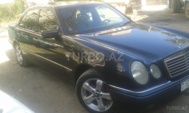 Mercedes  1996, 332,700 km - 2.3 l - Gəncə