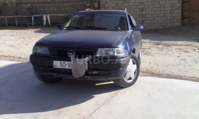 Opel Astra 1995, 245,000 km - 1.6 l - Sumqayıt