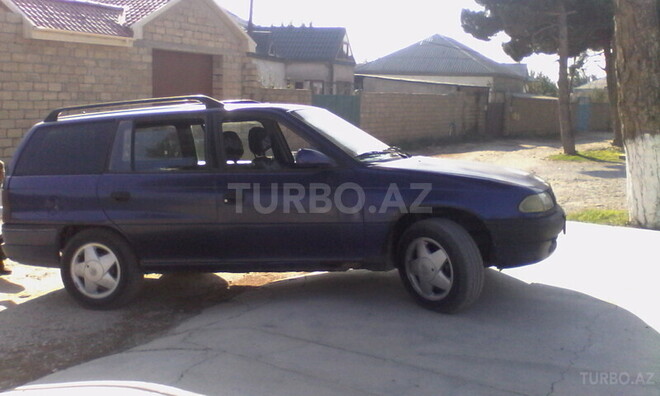 Opel Astra 1995, 245,000 km - 1.6 l - Sumqayıt