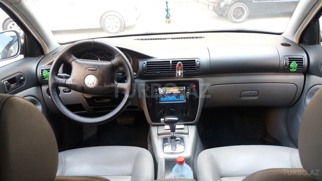 Volkswagen Passat 2004, 143,500 km - 1.8 l - Bakı