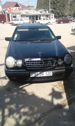 Mercedes E 240 1997, 200,000 km - 2.4 л - Bakı