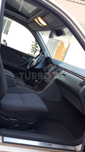 Mercedes E 240 2000, 220,000 km - 2.6 л - Bakı