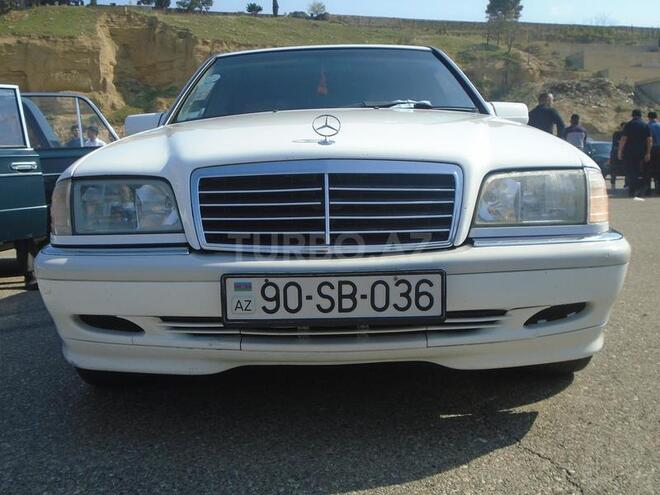 Mercedes C 230 1999, 194,000 km - 2.3 l - Bakı