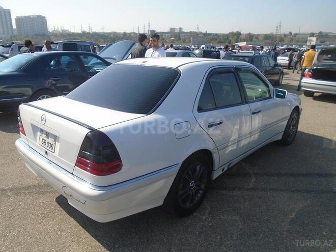 Mercedes C 230 1999, 194,000 km - 2.3 l - Bakı