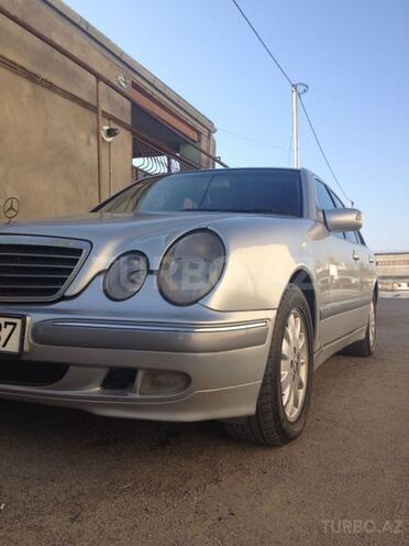 Mercedes E 320 2001, 360,000 km - 3.2 л - Bakı